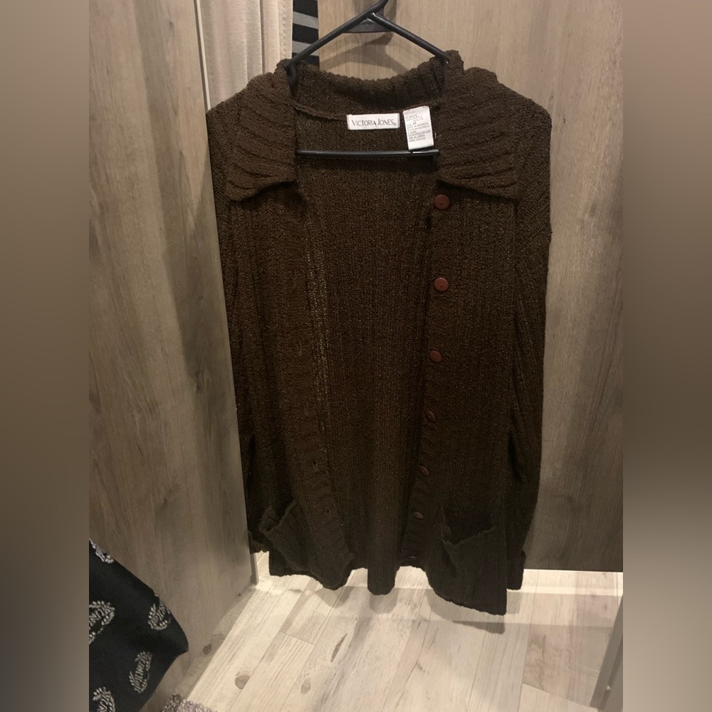 Victoria Jones sweater cardigan Large